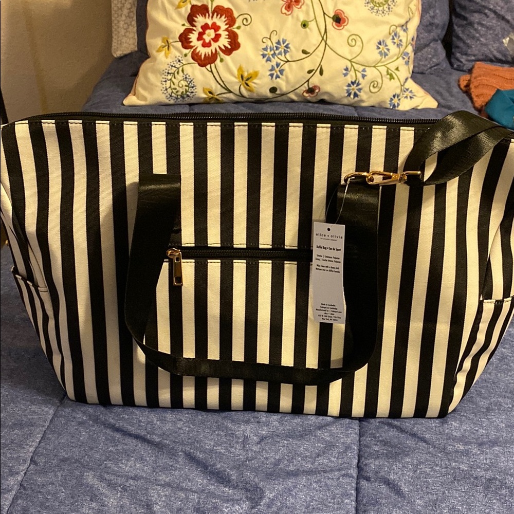 Alice + Olivia Black and White Striped Shoulder Bag - Picture 3 of 8